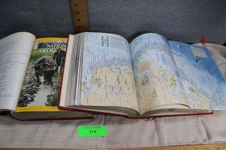 2 Pc 1969 Vol. 135-136 National Geographic image