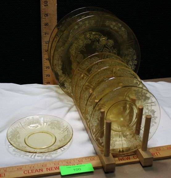 9 Pcs Federal Glass “Cabbage Rose” Amber Depression Glass image