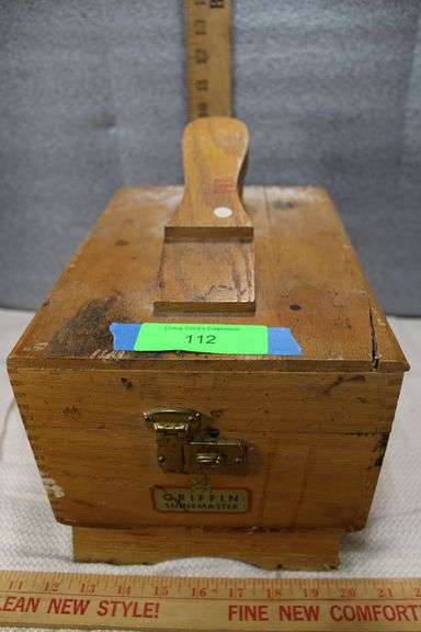 Griffin Shoe Shine Kit image