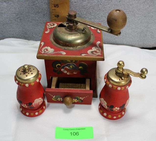 Salt/Pepper w/ Coffee Grinder image