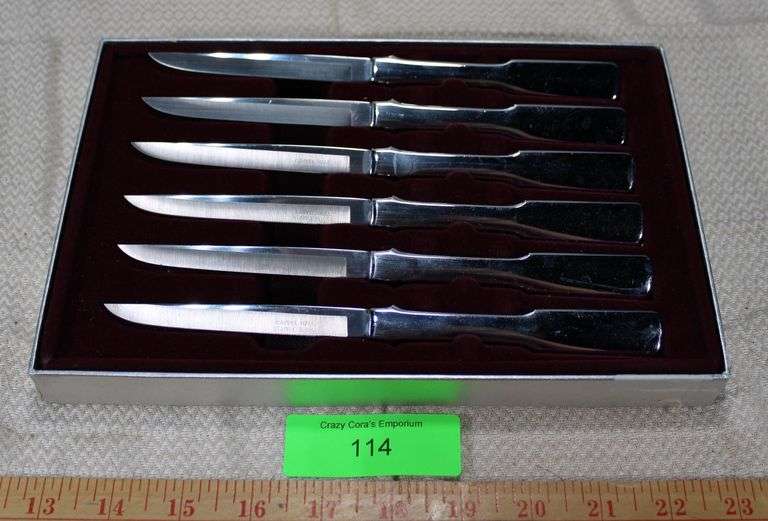 Carvel Hall Knife Set image