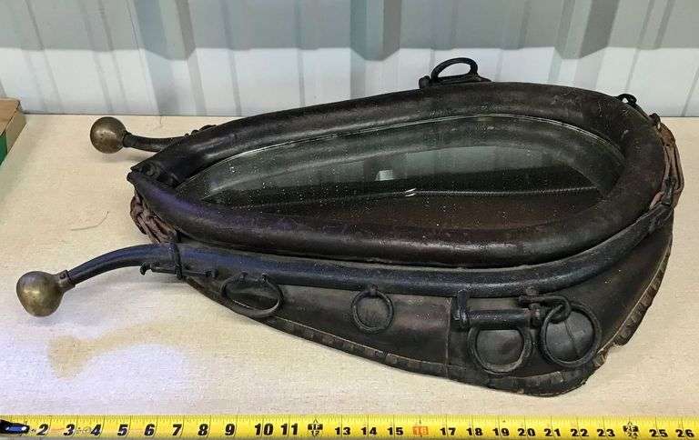 Horse Collar and Hames Mirror image