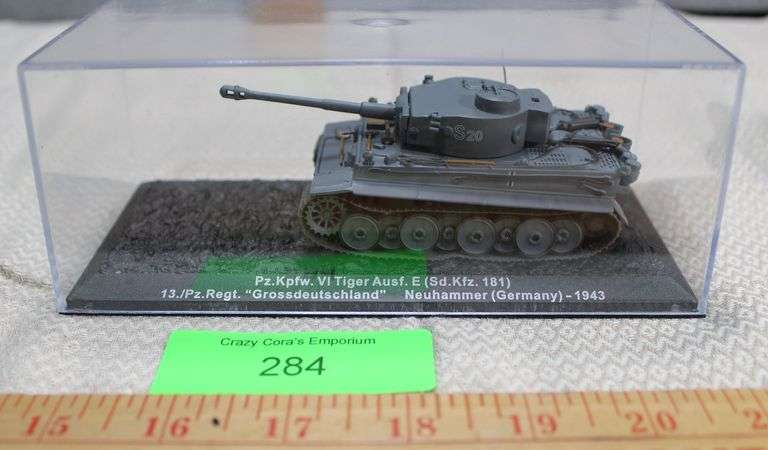 Model Tank image