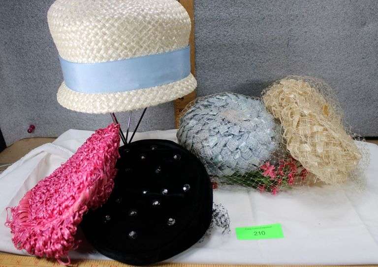 Hats (Women's) image