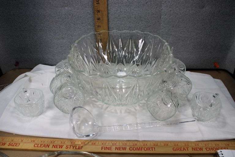 8 Cup-Bowl set Crystal/Plastic ladle image