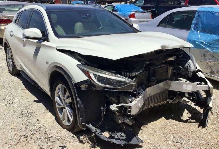 2017 Infiniti QX30