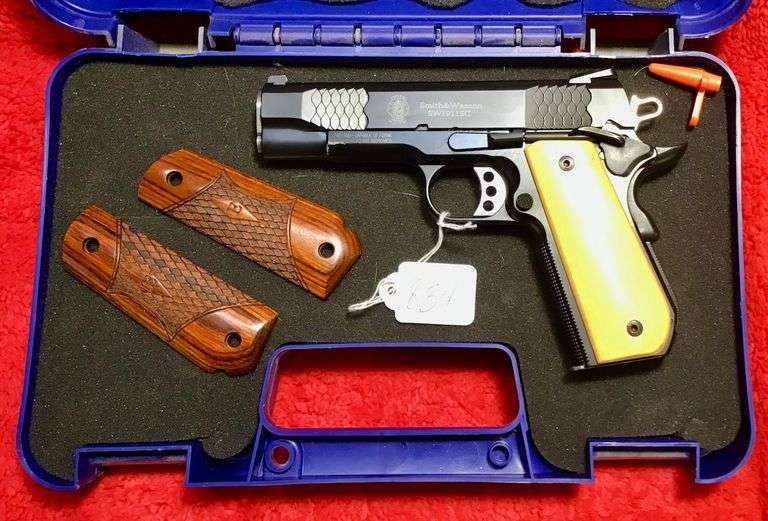 Smith & Wesson SW1911SC - 45ACP
