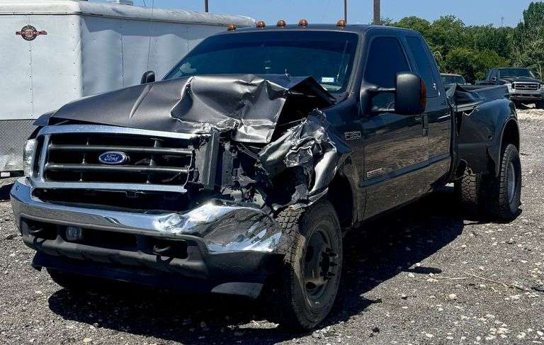 2004 Ford F-350 Super Duty 4WD