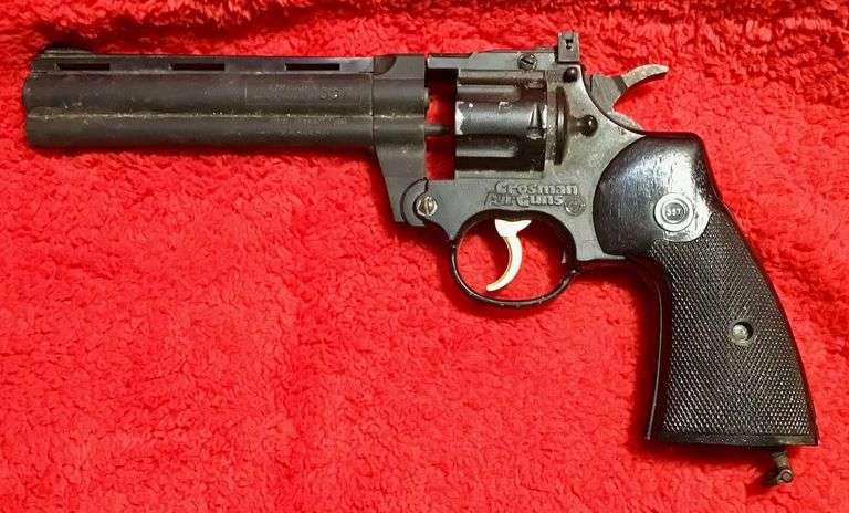 Crosman Pellet Pistol - Needs Repair