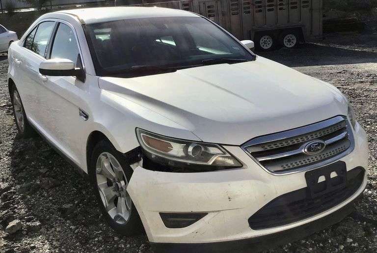 2011 Ford Taurus
