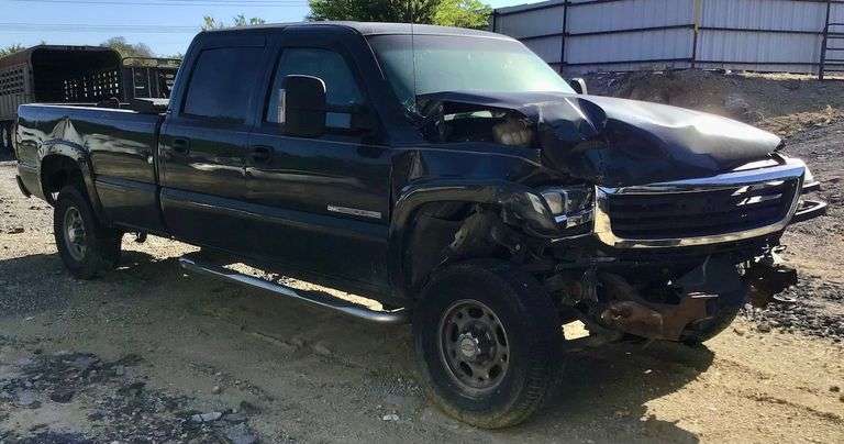 2004 GMC Sierra 2500HD