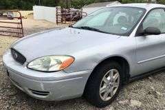 2005 Ford Taurus