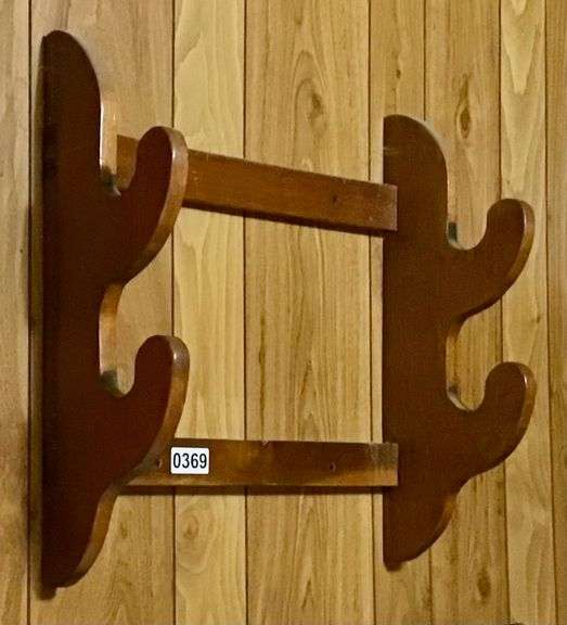 Wall Mount 2-Gun Rack image