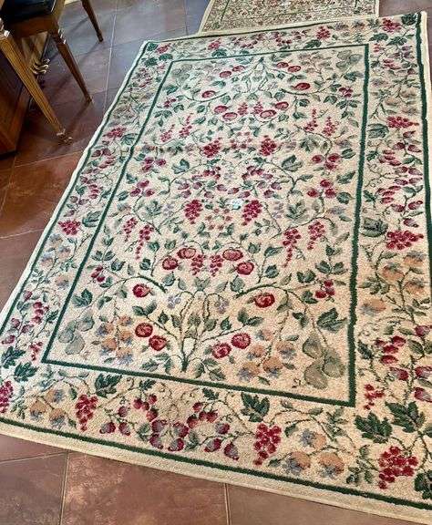 Rug-61.75”x91” Floral Pattern image