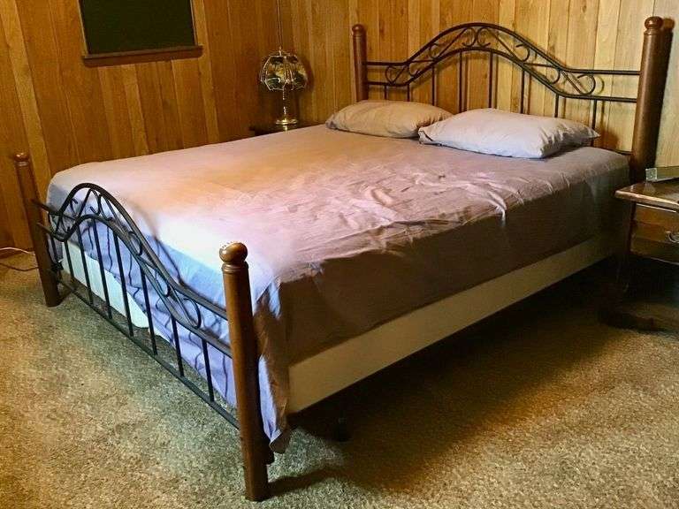 King Size Bed image