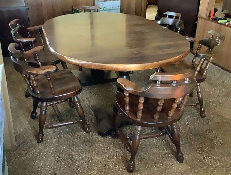 Dining Table and 6 Chairs image
