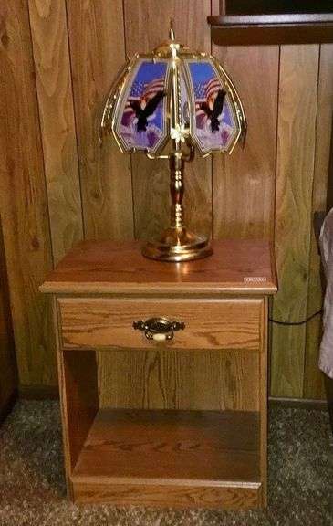 Pair of Lamps and Night Stands image