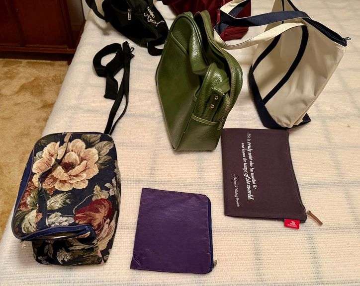6 Travel Bags image