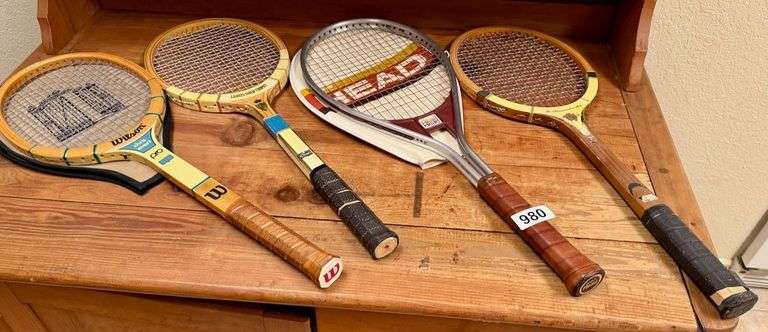 4 Women’s Tennis Rackets, 2 Covers (older versions) image