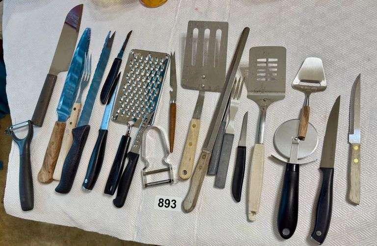Miscellaneous Kitchen Utensils image