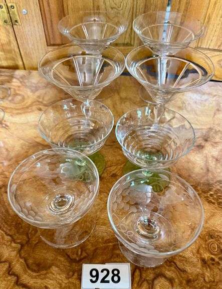 4 Custard Matching Glasses and 2 Sets of 2 Matching Custard image