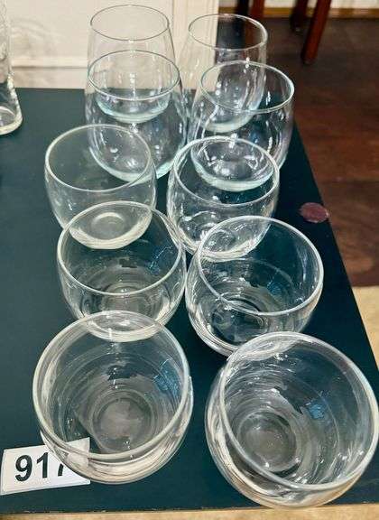 10 Stemless Wine Glasses image