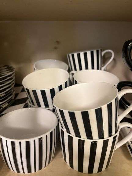 Black and White Dinnerware