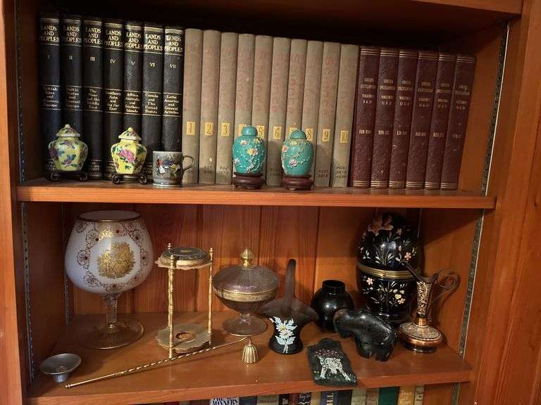 Content of 9th set of shelves