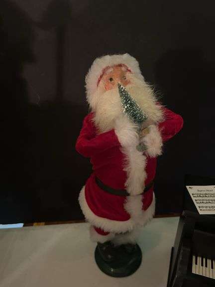 More Byers’ Carolers