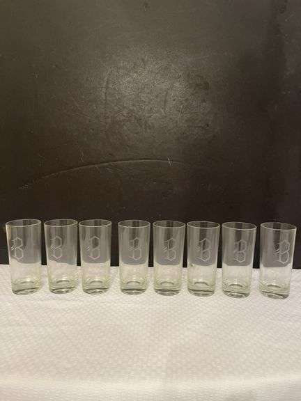 Set of 8 Clear Drinking Glasses with Etched "B" Design image