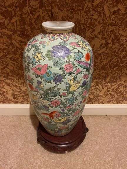 Floral Motif Porcelain Vase with Wooden Stand image