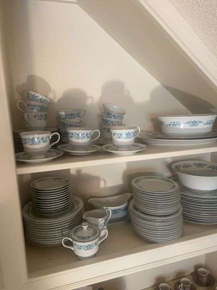 Sango China 'SAGE' 3785 Dinnerware Set image
