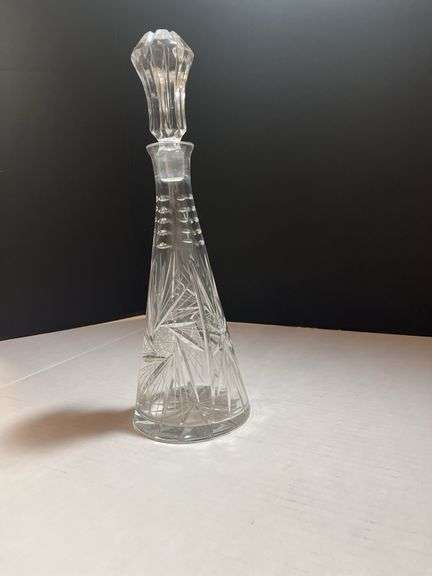 Crystal Decanter with Stopper image