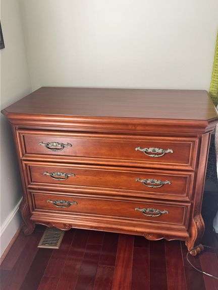 Mahogany Wood 3-Drawer Dresser image