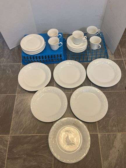 White Embossed Floral Dinnerware Set image