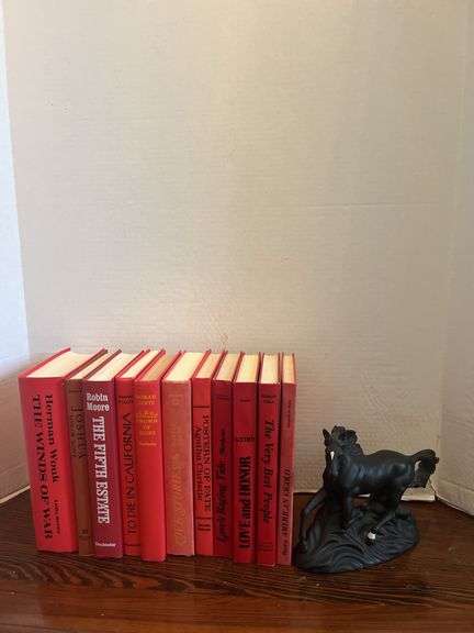 Lot of 10 Novels and Horse Figurine image