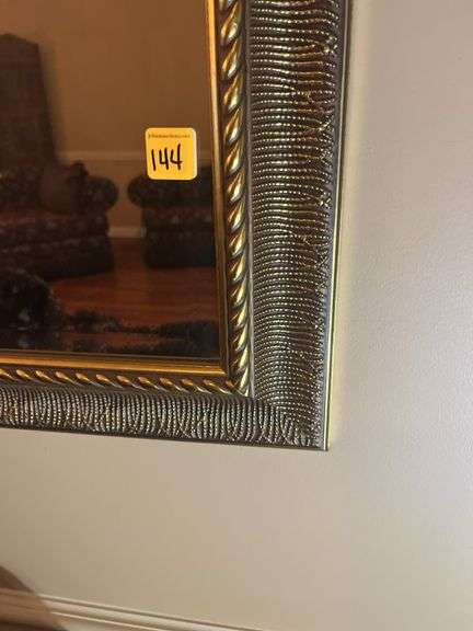 Wall mirror
