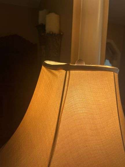Floor lamp