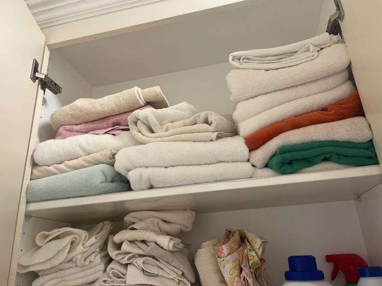 Linen cabinet