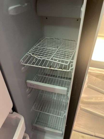 GE Refrigerator