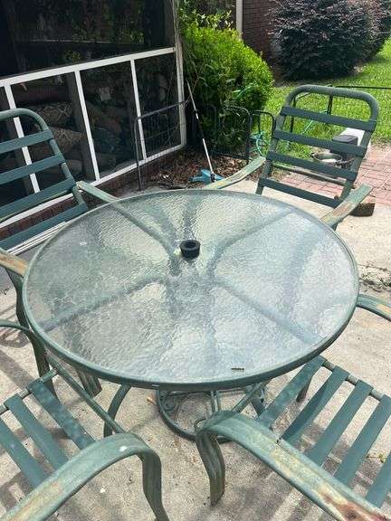 Outdoor Table and Chairs