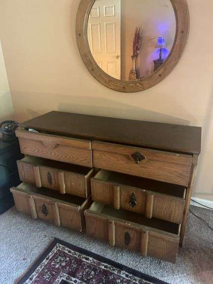 Dresser