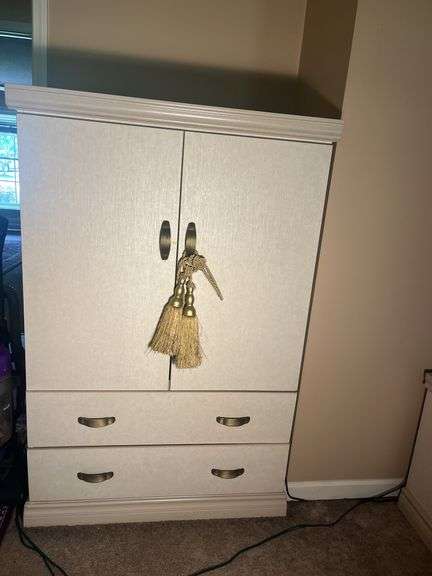 Armoire