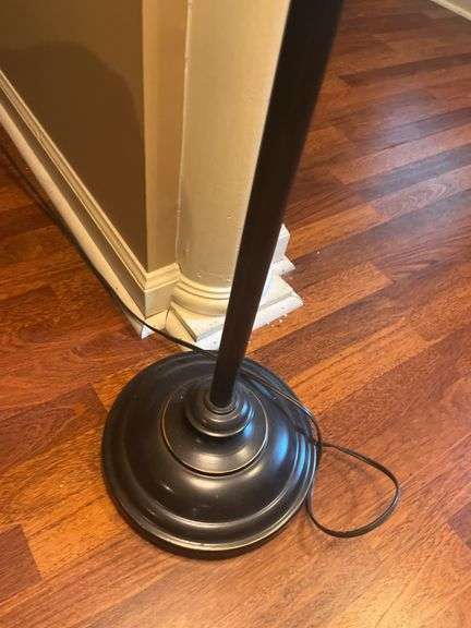 Floor lamp