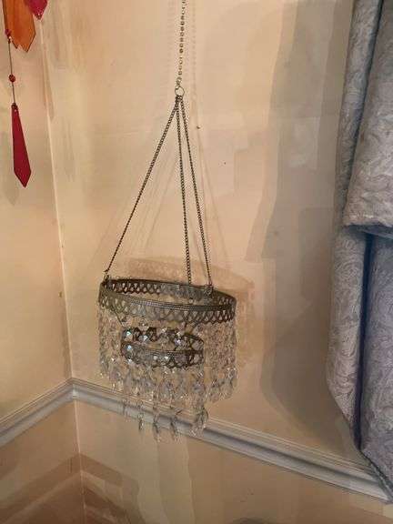Miscellaneous wall hanging lot