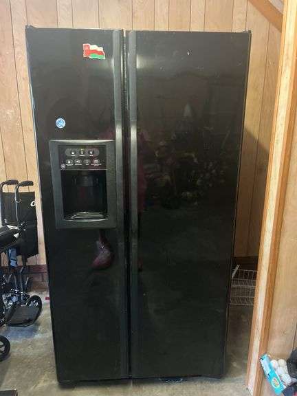 GE Refrigerator