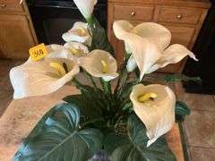 Artificial Flowers & Baskets