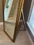 Stand up mirror