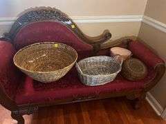 Basket lot