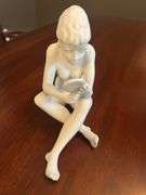 Kaiser Figurine of Woman with Mirror